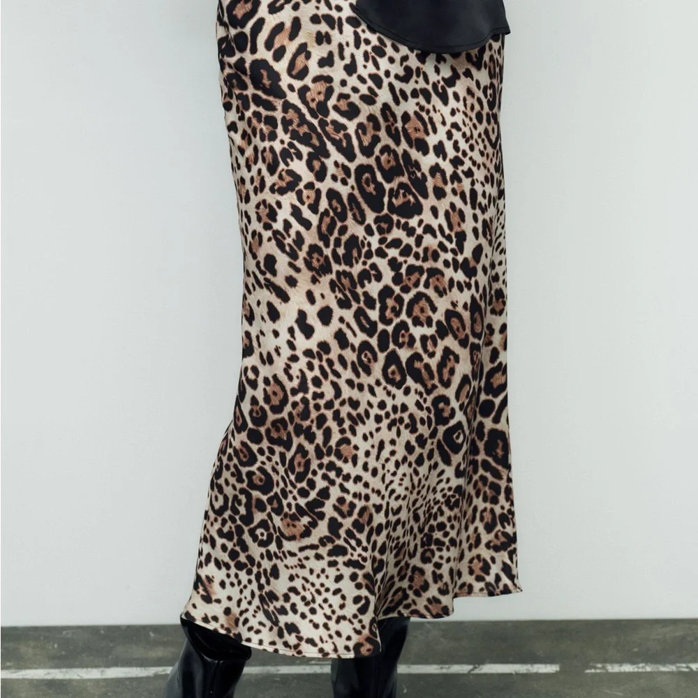 NWT Zara Leopard Satin Midi Skirt - Picture 9 of 10